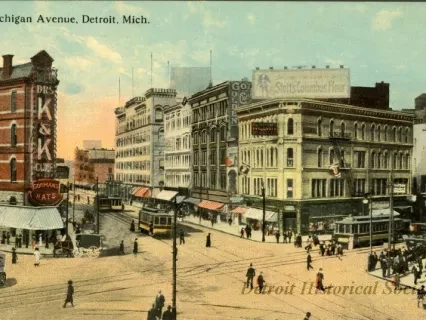 Postcard - Michigan Avenue, Detroit, Mich.