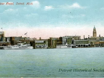 Postcard - River Front, Detroit, Mich.
