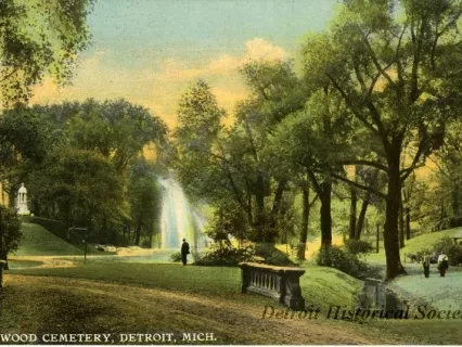 Postcard - Elmwood Cemetery, Detroit, Mich. - Elmwood Cemetery