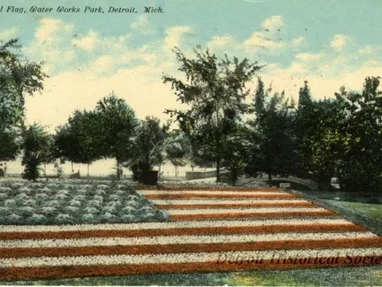 Postcard - Floral Flag, Water Works Park, Detroit, Mich.