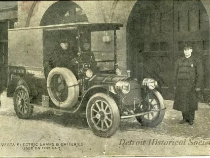 Postcard - Vesta Electric Lamps & Batteries Used on this Car