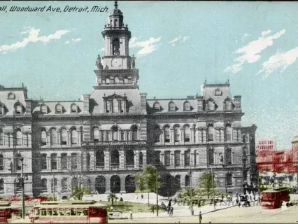 Postcard - City Hall, Woodward Ave, Detroit, Mich