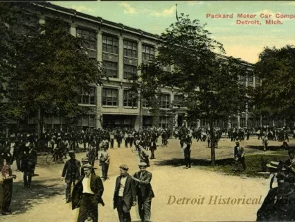 Postcard - Packard Motor Car Company, Detroit, Mich.