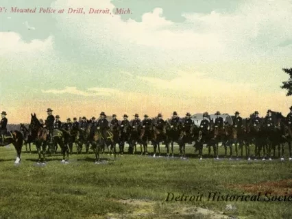 Postcard - Detroit's Mounted Police at Drill, Detroit, Mich.