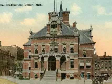 Postcard - Police Headquarters, Detroit, Mich.