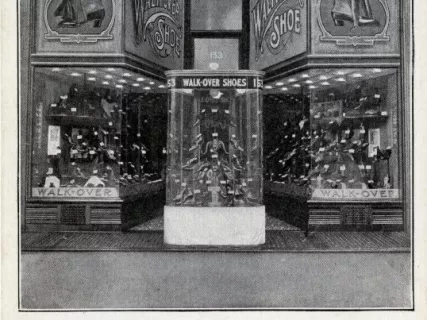 Postcard - Walk-Over Shoe Company, 153 Woodward Avenue, Detroit.