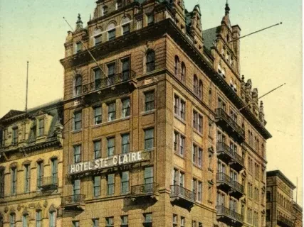 Postcard - Hotel Ste. Claire, Detroit, Mich.