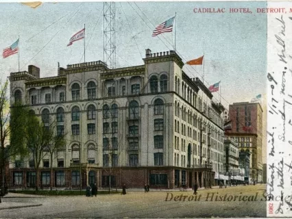 Postcard - Cadillac Hotel, Detroit, Mich.