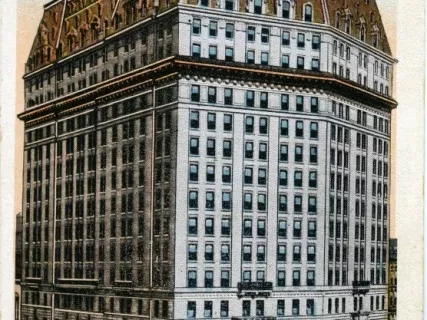 Postcard - Hotel Pontchartrain, Detroit, Mich.