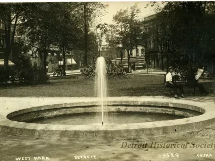 Postcard - West Park, Detroit