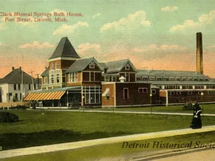 Postcard - The Clark Mineral Springs Bath House, Fort Street, Detroit, Mich.