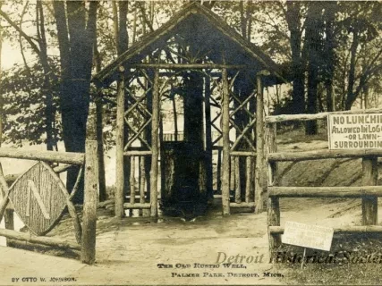 Postcard - The Old Rustic Well, Palmer Park, Detroit, Mich.