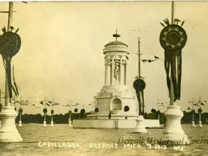 Postcard - Cadillaqua, Detroit, Mich, 1912