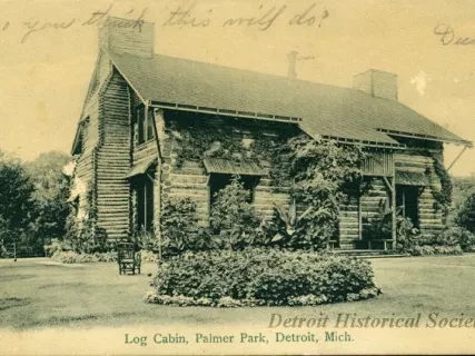 Postcard - Log Cabin, Palmer Park, Detroit, Mich.