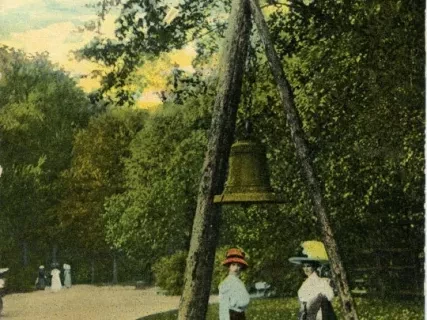 Postcard - Liberty Bell, Palmer Park, Detroit, Mich.