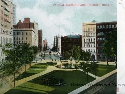 Postcard - Capital Square Park, Detroit, Mich