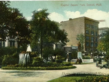 Postcard - Capitol Square Park, Detroit, Mich.