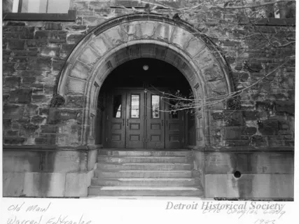 Print, Photographic - Old Main, Warren Entrance
