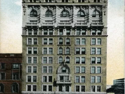 Postcard - Detroit, Mich. Penobscot Building