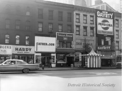 Print, Photographic - Looking South Across Monroe Street