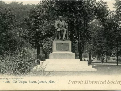 Postcard - The Pingree Statue, Detroit, Mich.