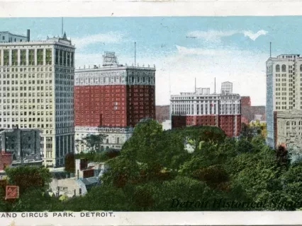 Postcard - Grand Circus Park, Detroit, Mich.