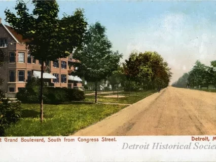 Postcard - East Grand Boulevard, South from Congress Street. Detroit, Mich.