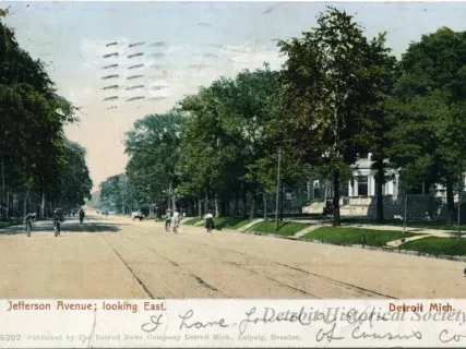 Postcard - Jefferson Avenue; looking East. Detroit, Mich.