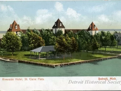 Postcard - Riverside Hotel, St. Claire Flats. Detroit, Mich.