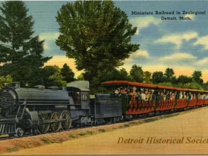 Postcard - Miniature Railroad in Zoological Park, Detroit, Mich.