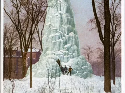Postcard - Ice Fountain, Washington Boulevard, Detroit, Mich.
