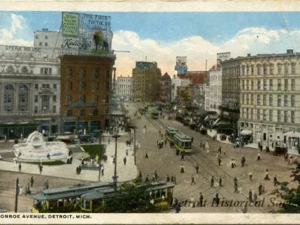 Postcard - Monroe Avenue, Detroit, Mich.