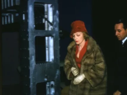 Slide, Stereo
