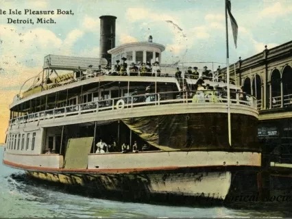 Postcard - Belle Isle Pleasure Boat, Detroit, Mich.