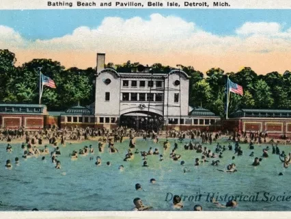 Postcard - Bathing Beach and Pavilion, Belle Isle, Detroit, Mich.