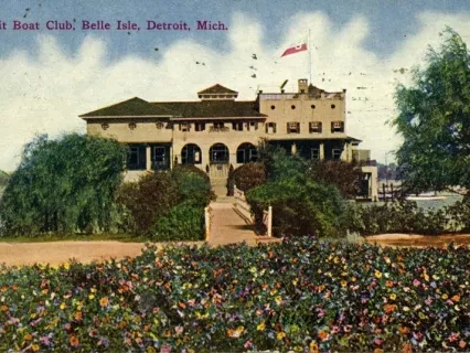 Postcard - Detroit Boat Club, Belle Isle, Detroit, Mich.