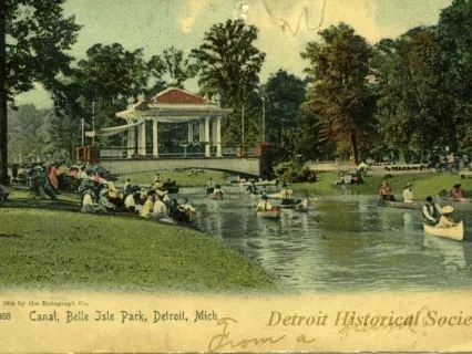 Postcard - Canal, Belle Isle Park, Detroit, Mich.