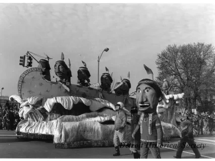 Print, Photographic - Thanksgiving Day Parade, 1973
