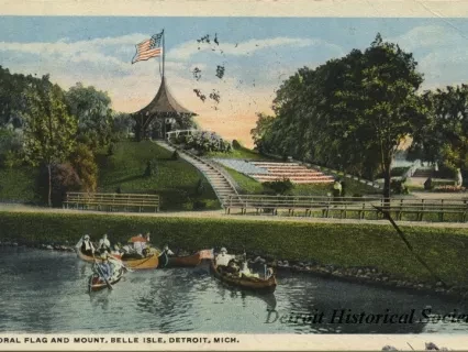 Postcard - Floral Flag and Mount, Belle Isle, Detroit, Mich.