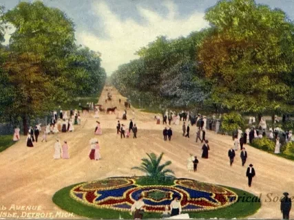 Postcard - Central Avenue, Belle Isle, Detroit, Mich.