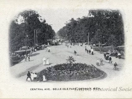 Postcard - Central Ave., Belle Isle Park, Detroit, Mich.