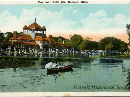 Postcard - Pavilion, Belle Isle, Detroit, Mich.