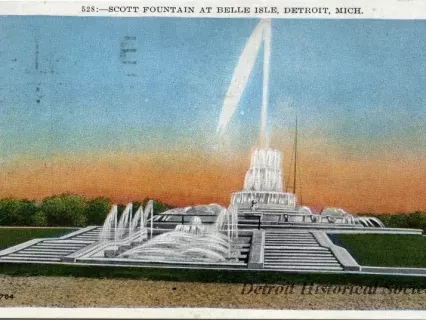 Postcard - Scott Memorial Fountain, Belle Isle, Detroit, Mich.