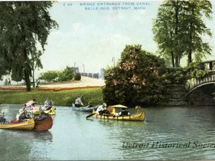 Postcard - Bridge Entrance from Canal, Belle Isle, Detroit, Mich.