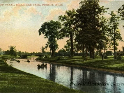 Postcard - Grand Canal, Belle Isle Park, Detroit, Mich.