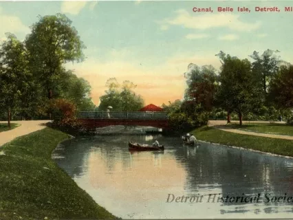 Postcard - Canal, Belle Isle, Detroit, Mich.