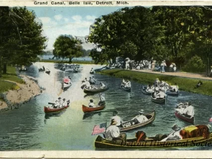 Postcard - Grand Canal, Belle Isle, Detroit, Mich.