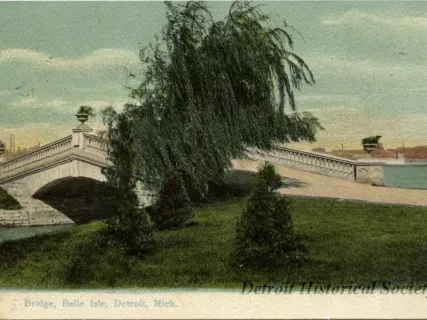 Postcard - Bridge, Belle Isle, Detroit, Mich.