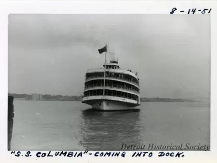 Print, Photographic - "S.S. Columbia" Coming Into Dock