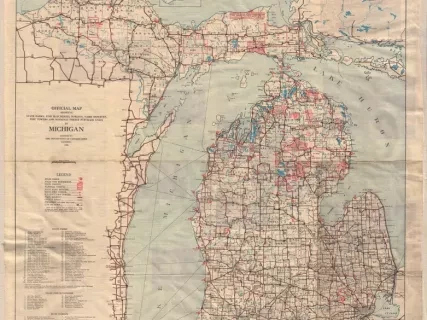 Map - Official Map Showing State Parks, Fish Hatcheries, Forests, Game Reserves, Fire Towers, and National Forest Purchase Units in Michigan